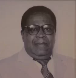 Adm. Adilson de Almeida
